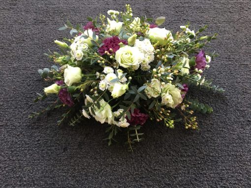 White and purple posy