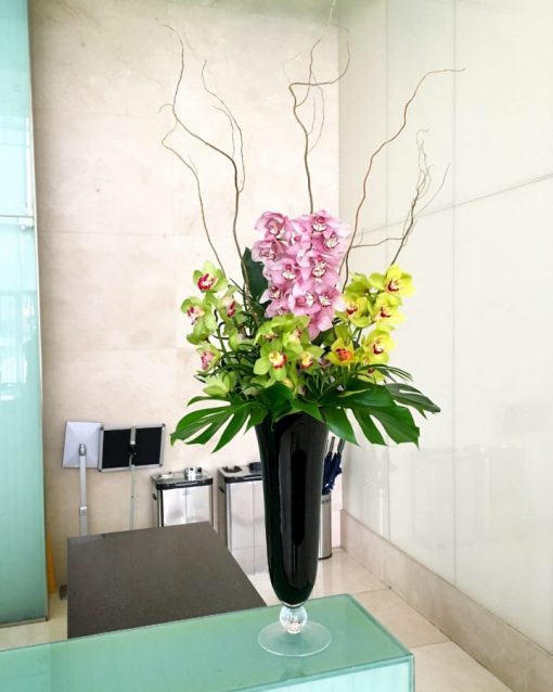 Weekly Corporate Vase - £25.00 (Exc VAT) - Image 2