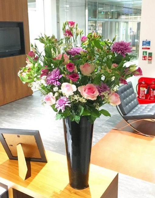 Weekly Corporate Vase - £25.00 (Exc VAT)