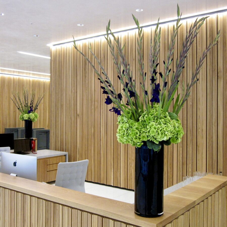 Corporate Vases - Gladioli Hydrangea - Square